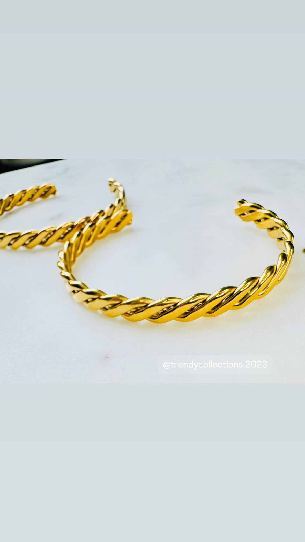 Valentino Bangle