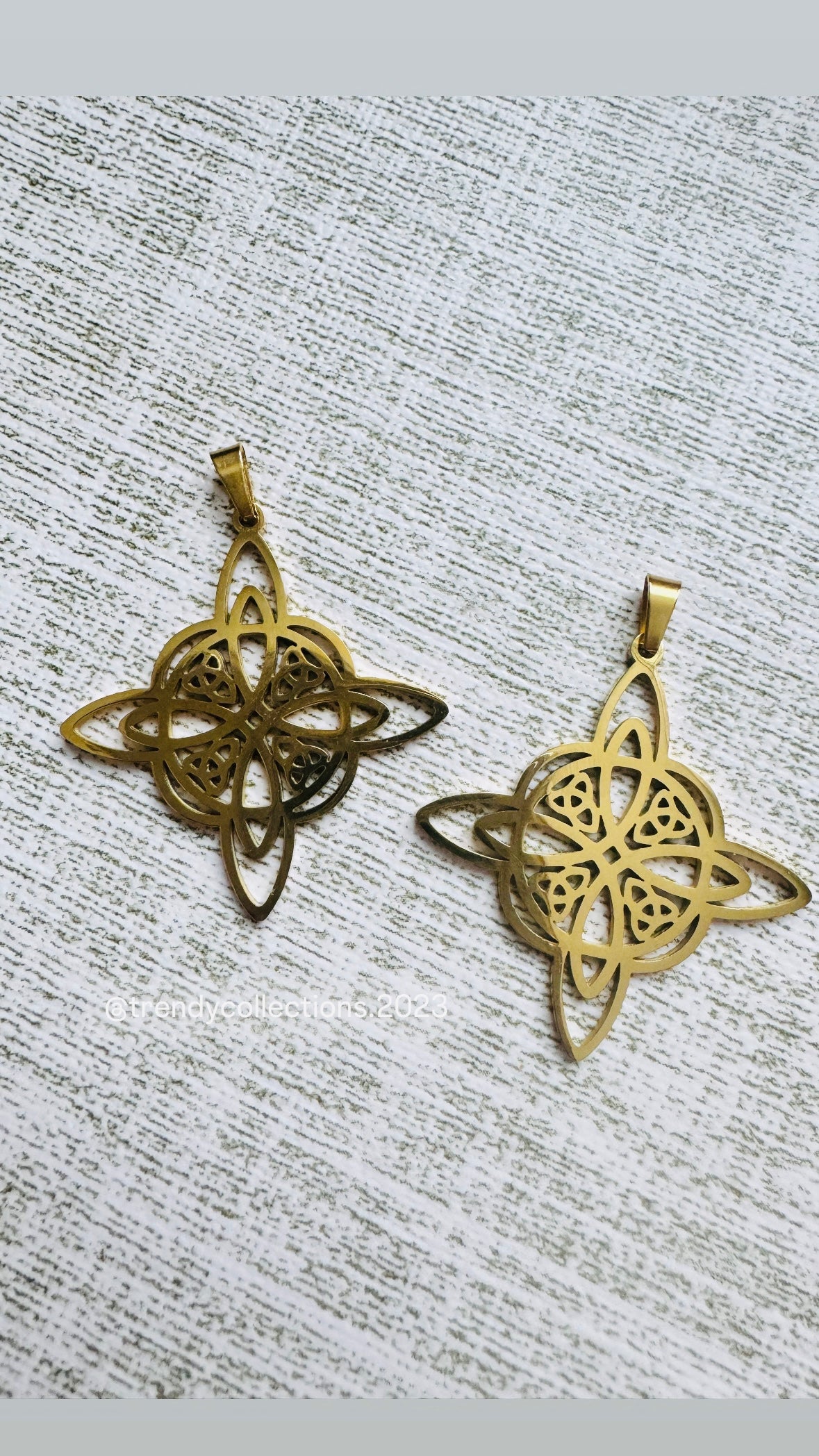 Witch knot charm