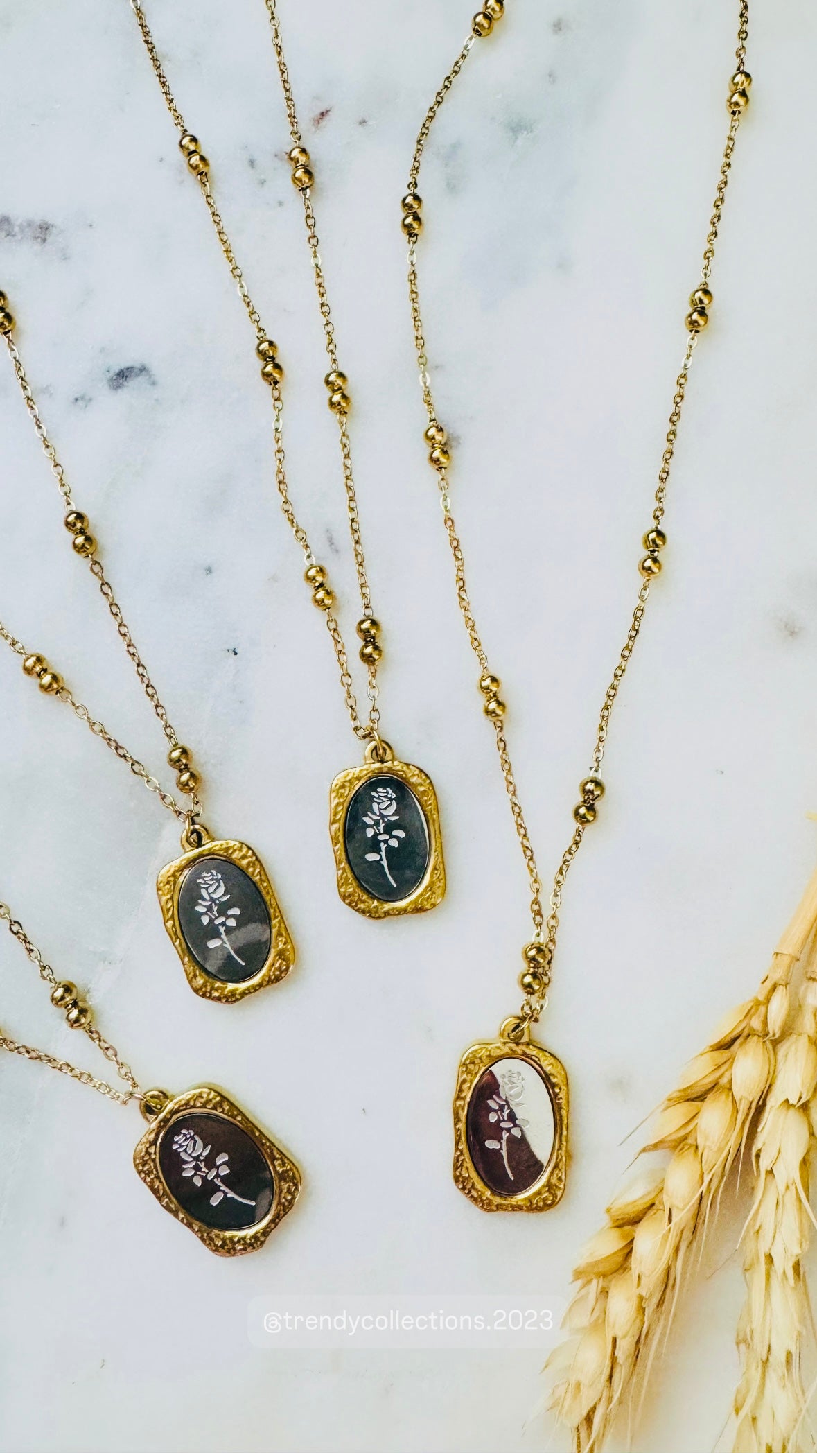Belle Necklace