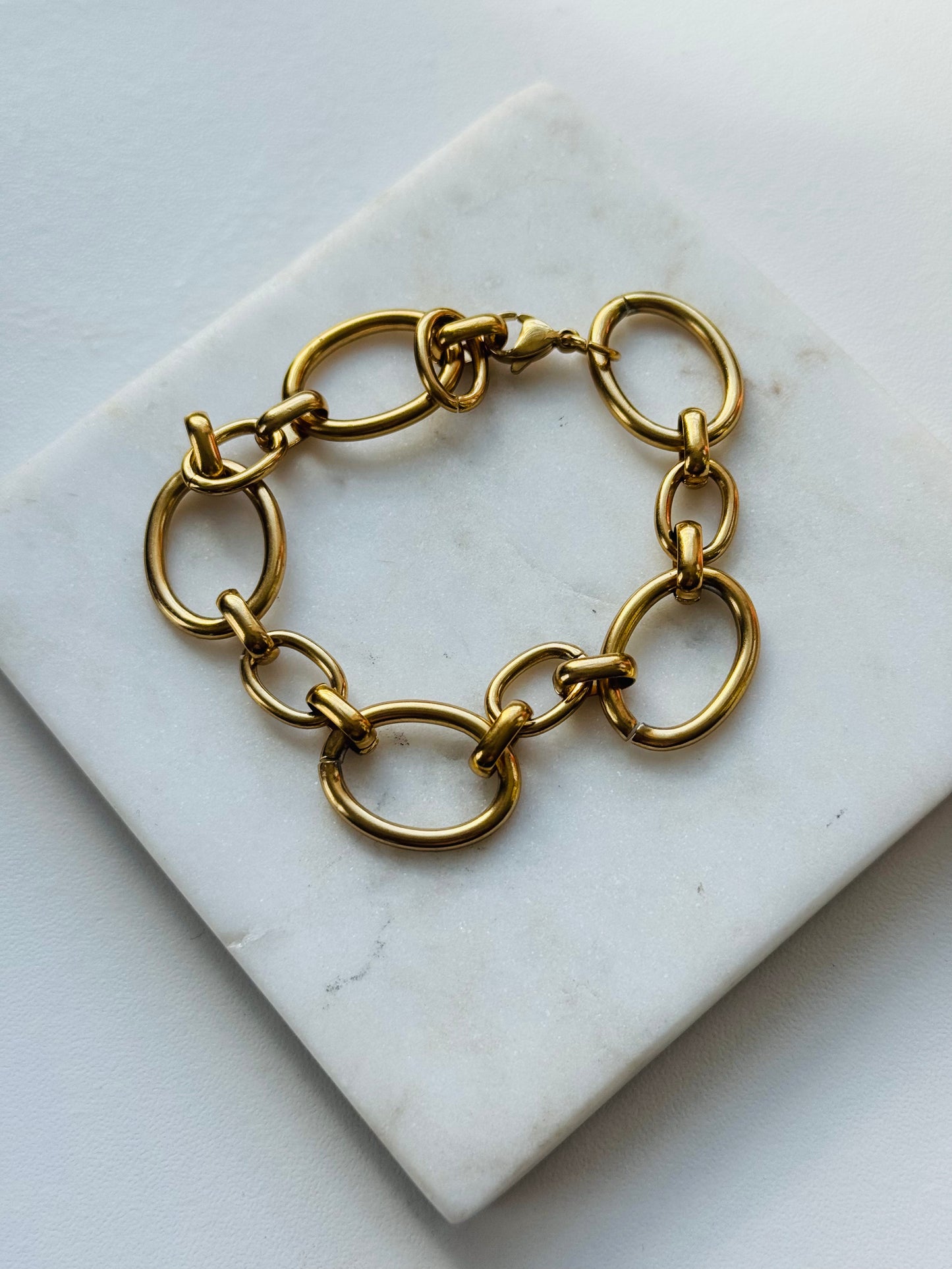 Isa Bracelet (Custom)