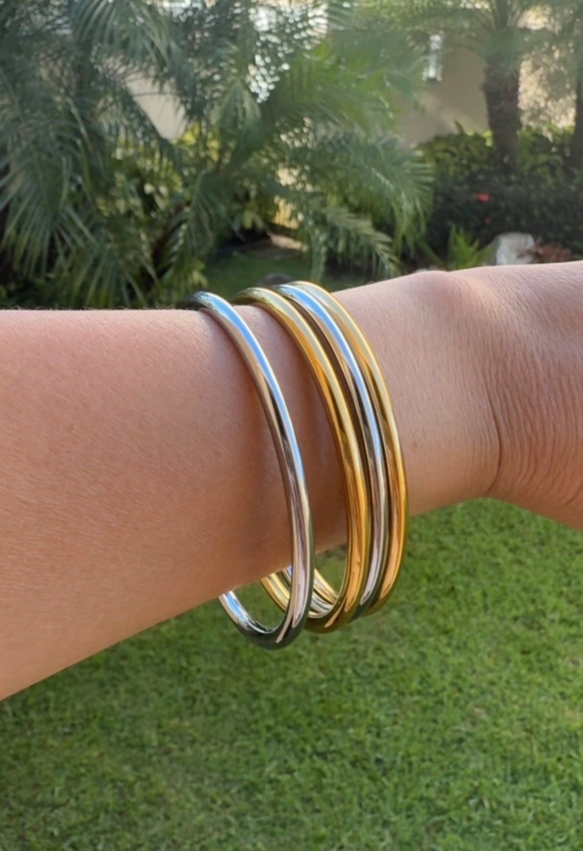 Diana Bangles – Gold & Silver Stainless Steel Bangle Set