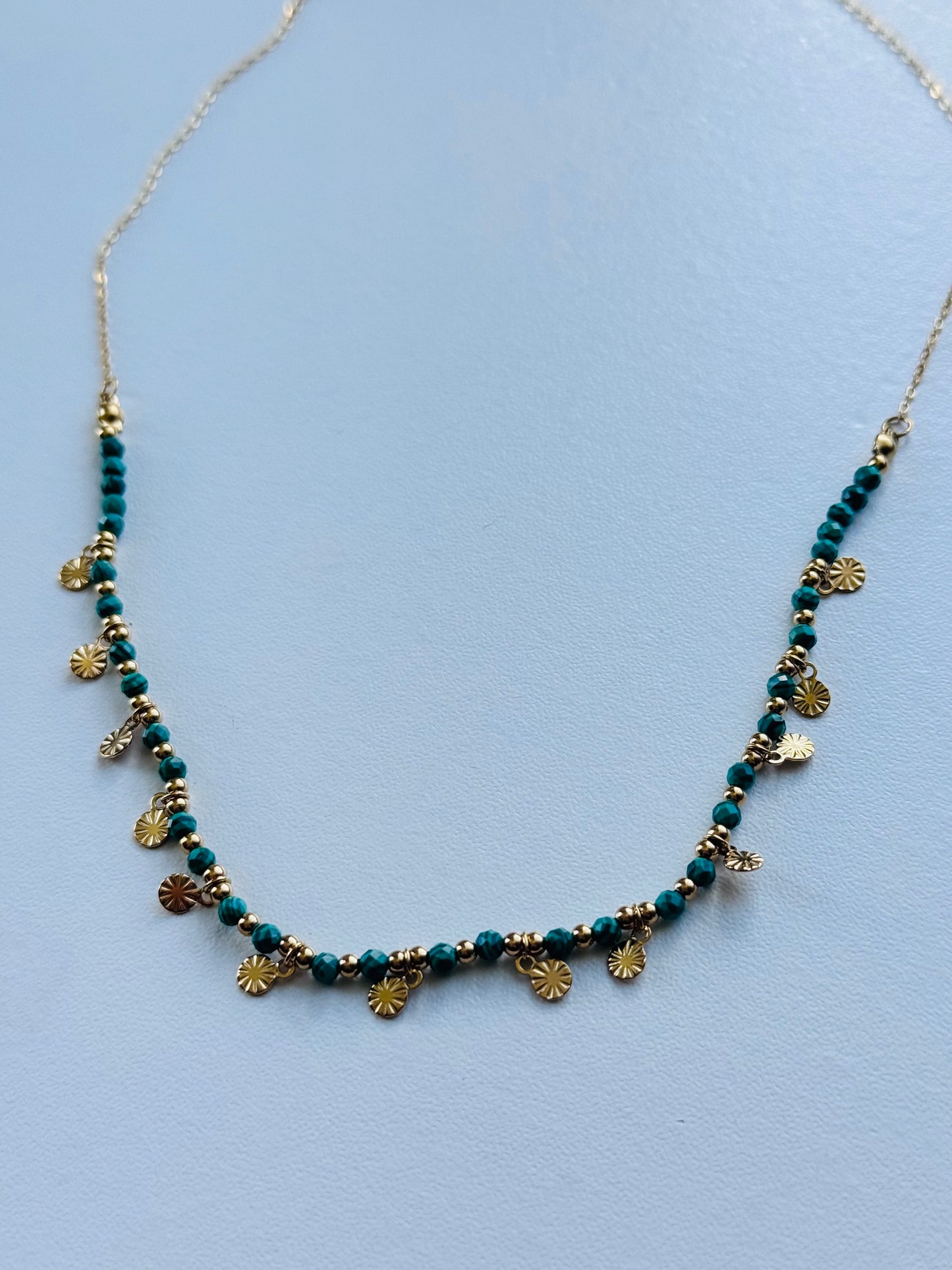 Maré Malachite Beaded Necklace – Gold Stainless Steel Layering Necklace