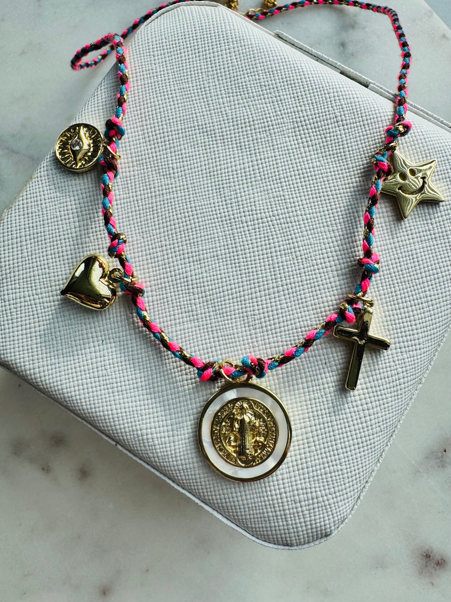 Collar de fe