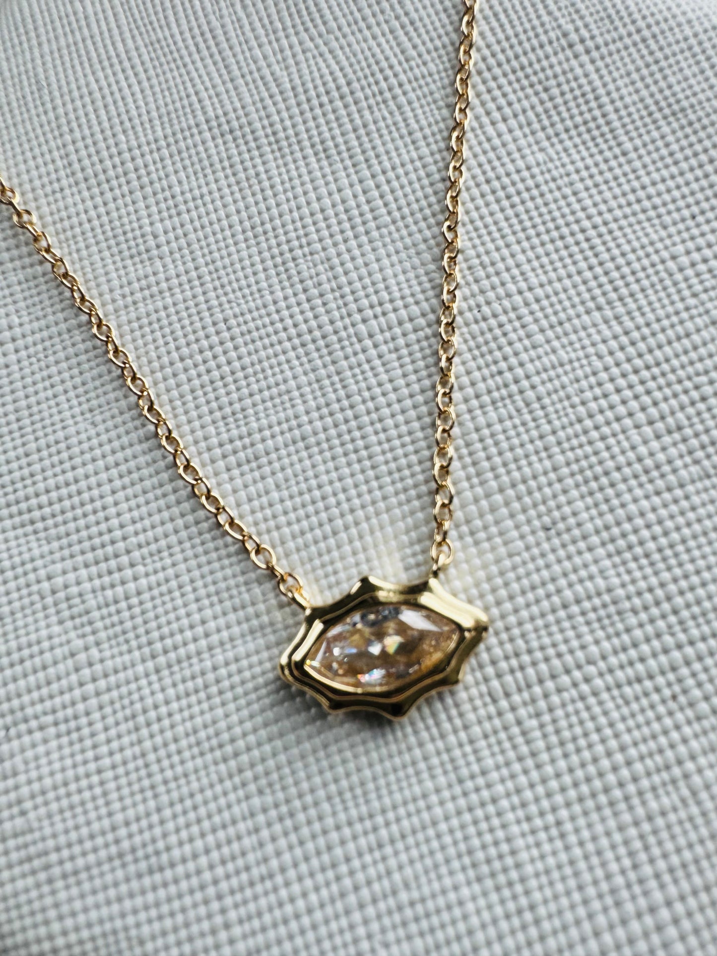 Orux Necklace