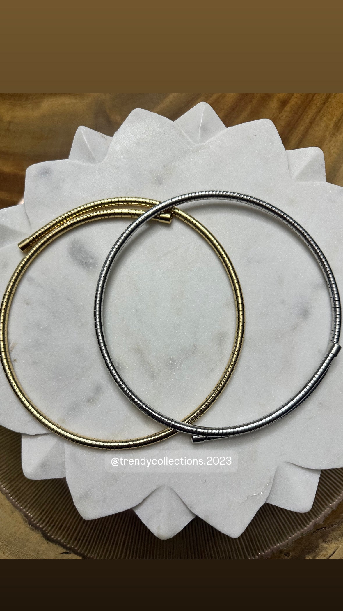 Serpentine Choker
