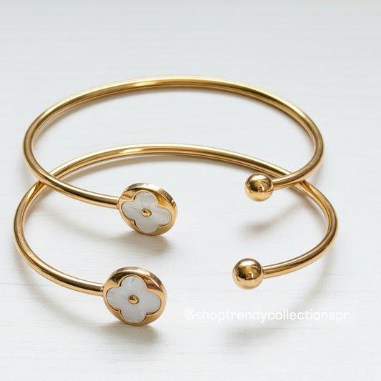 Alessia Clover Bangle