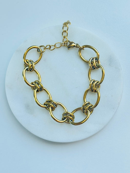 Isa Bracelet