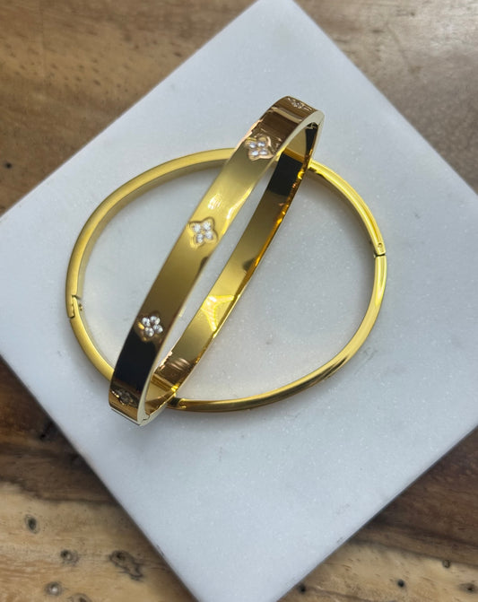 Clover Bangle
