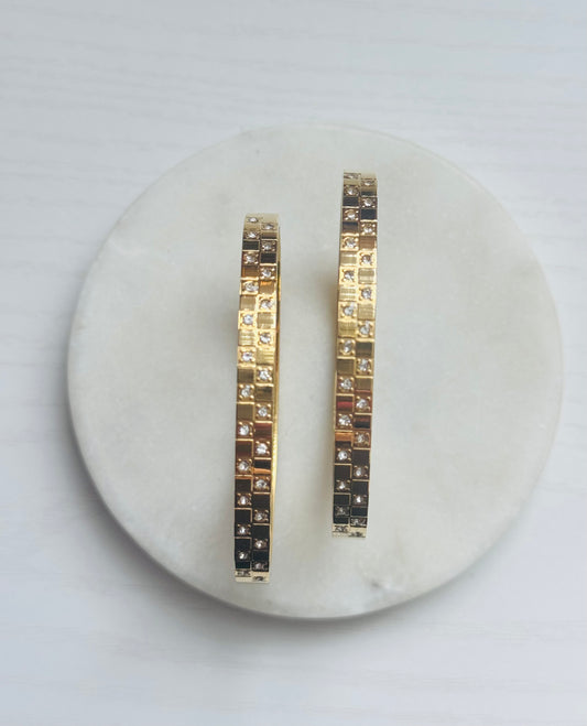 Elora Bangle – Geometric Shine Bracelet