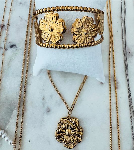 Dalia Necklace