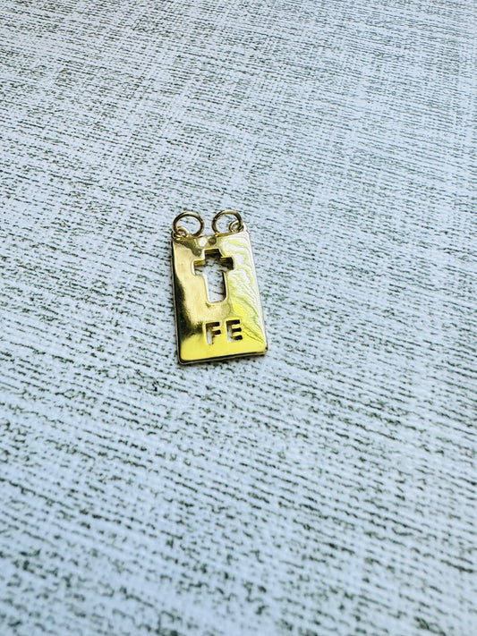 Fe Charm
