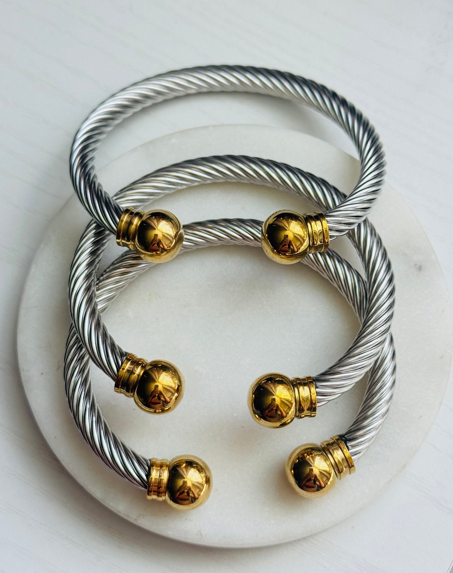 Élan Bold Silver Open Bangle- Stainless Steel Unisex Cuff Bracelet