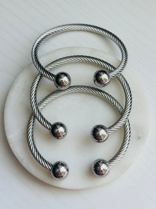 Élan Bold Silver Open Bangle- Stainless Steel Unisex Cuff Bracelet