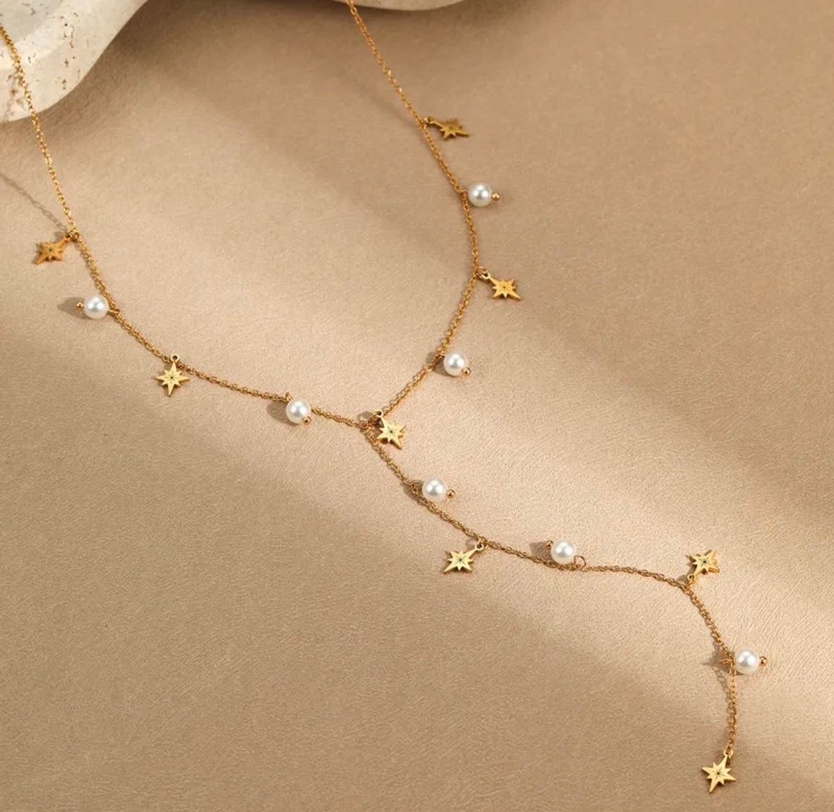 Ariadna Lariat – 18K Gold Plated Pearl & Star Drop Necklace