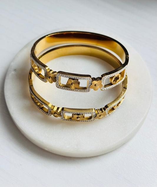 Daisy Sparkle Bangle- 316l Stainless Steel Statement Bracelet