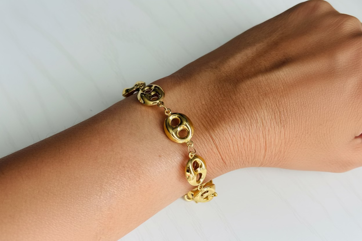 Golden Bean Bracelet – 18K Gold Plated Stainless Steel (2 Sizes)