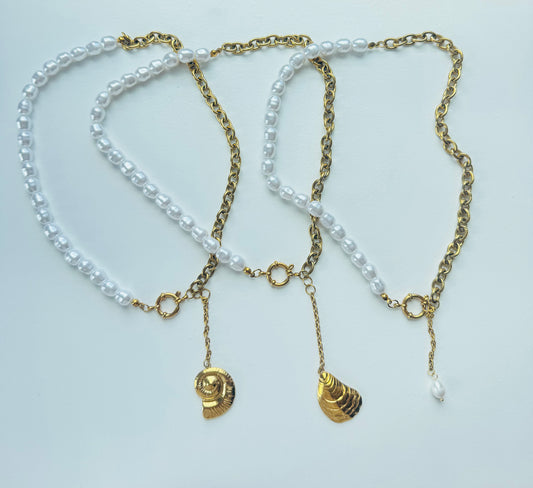 Marea Necklace – Pearl & Chain Statement Lariat