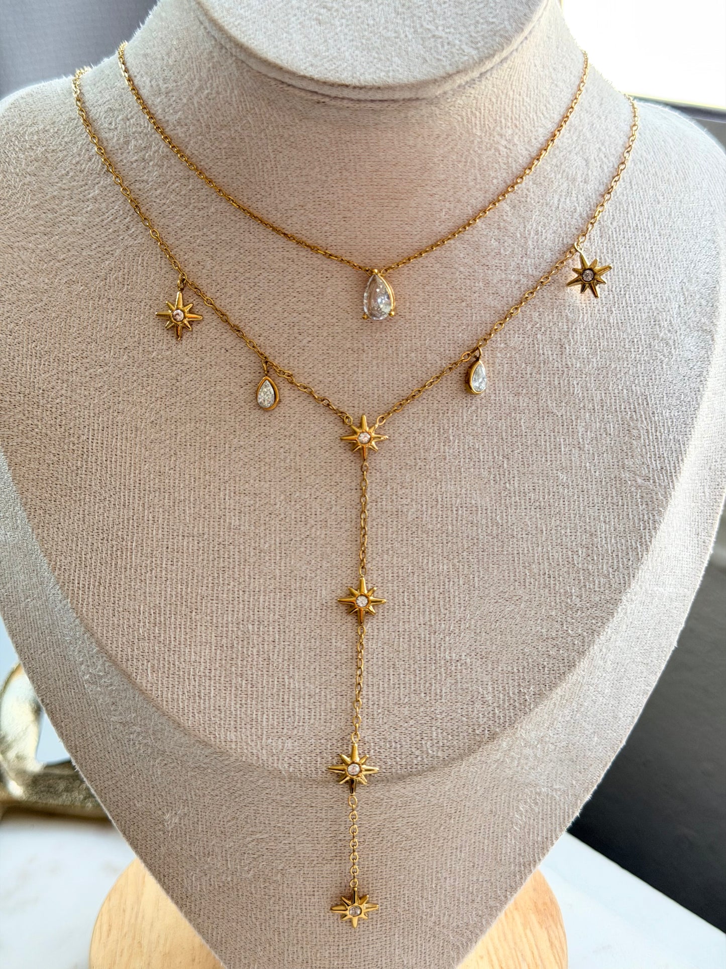 Ariadna Lariat 2.0 – 18K Gold Plated Pearl & Star Drop Necklace