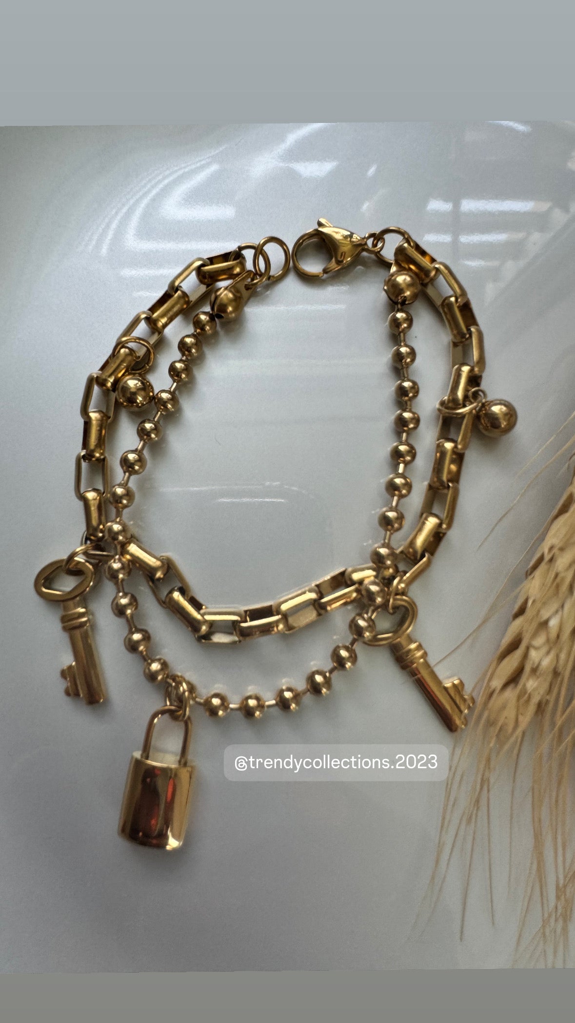 Lock Key Bracelets (gold)